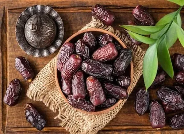 خرید خرما پیارم جنوب + معرفی کارخانه تولید و عرضه پخش